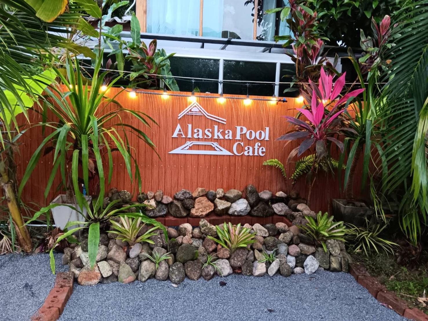 Alaska Pool Cafe&Homestay2 Nakhon Si Thammarat Buitenkant foto