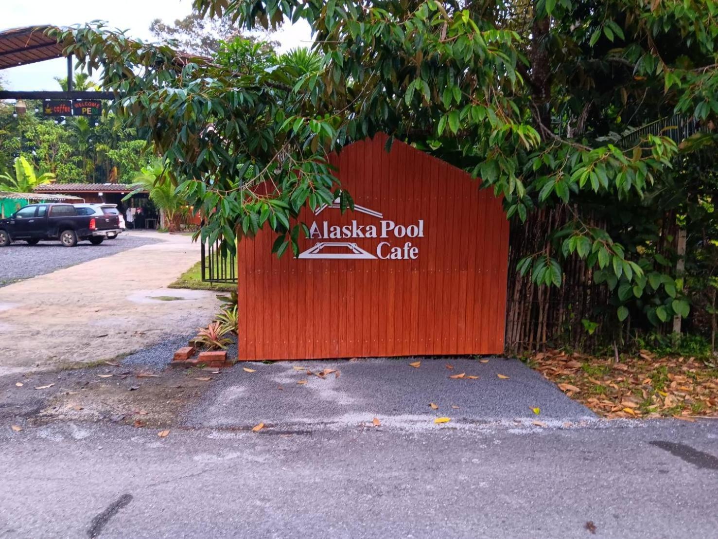 Alaska Pool Cafe&Homestay2 Nakhon Si Thammarat Buitenkant foto